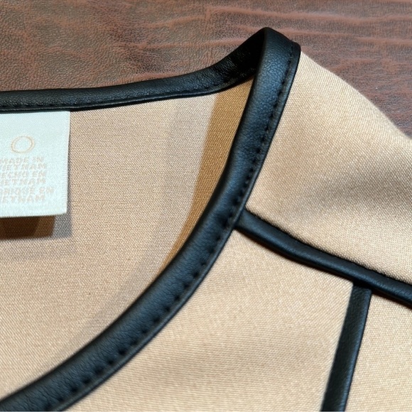 CHICO'S Camel Zip-Up Blazer w/ Dark Brown Faux Leather Trim Size S - Picture 8 of 10